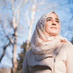 Bagaimana Jilbab Telah Tumbuh Menjadi Industri Fashion