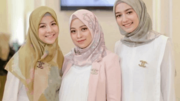 Gaya Hijab dengan Cara Sederhana