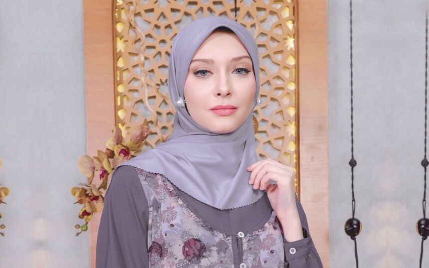 Bingung Pakai Jilbab Apa di Acara Semarang? Ini Dia 5 Warna Jilbab Ethica yang Cocok untuk Gamis Hitam, Muslimah Wajib Tahu!