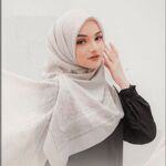 Tren Fashion Hijab Motif: Gaya Hijab yang Elegan & Stylish