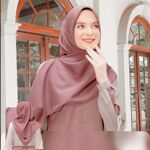 Tampil Stylish & Elegan: Kelebihan Model Hijab Segi Empat