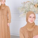 5 Inspirasi Kondangan Dengan Dress Warna Kalem